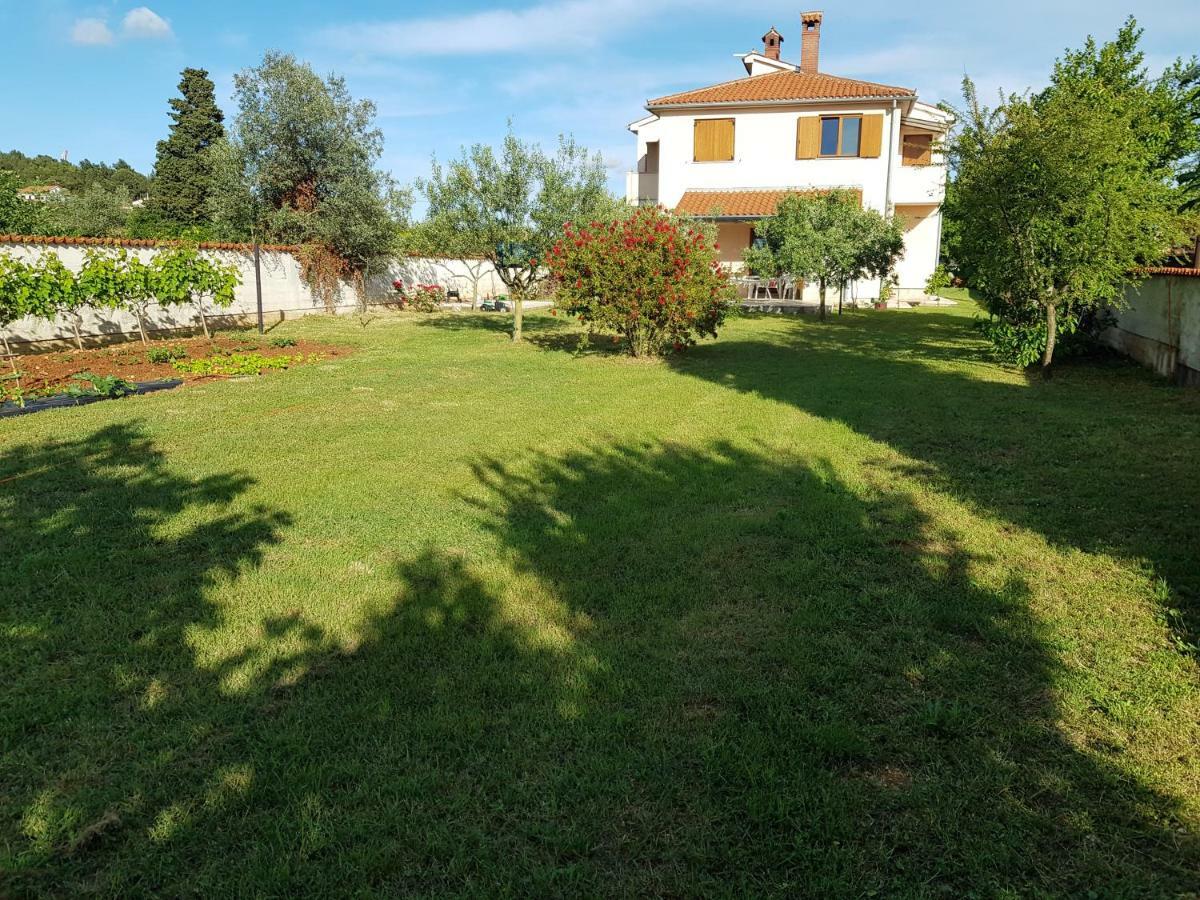 Levanda Apartment Pula Exterior photo
